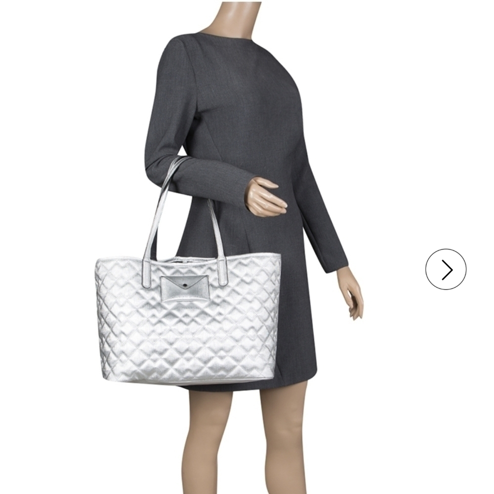 *HOST PICK*Marc jacob silver tote bag - Picture 2 of 8